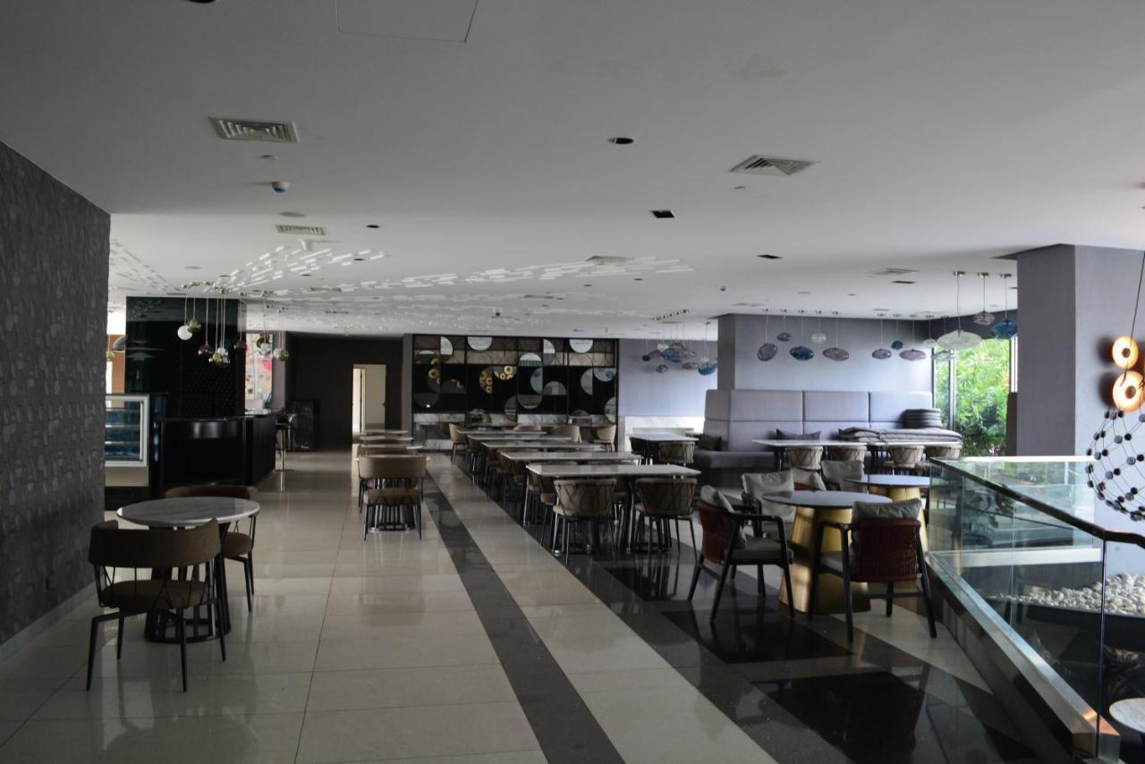 Luxxe Interior Design Condo - Novotel Residences At Acqua Private Residences 曼达卢永 外观 照片