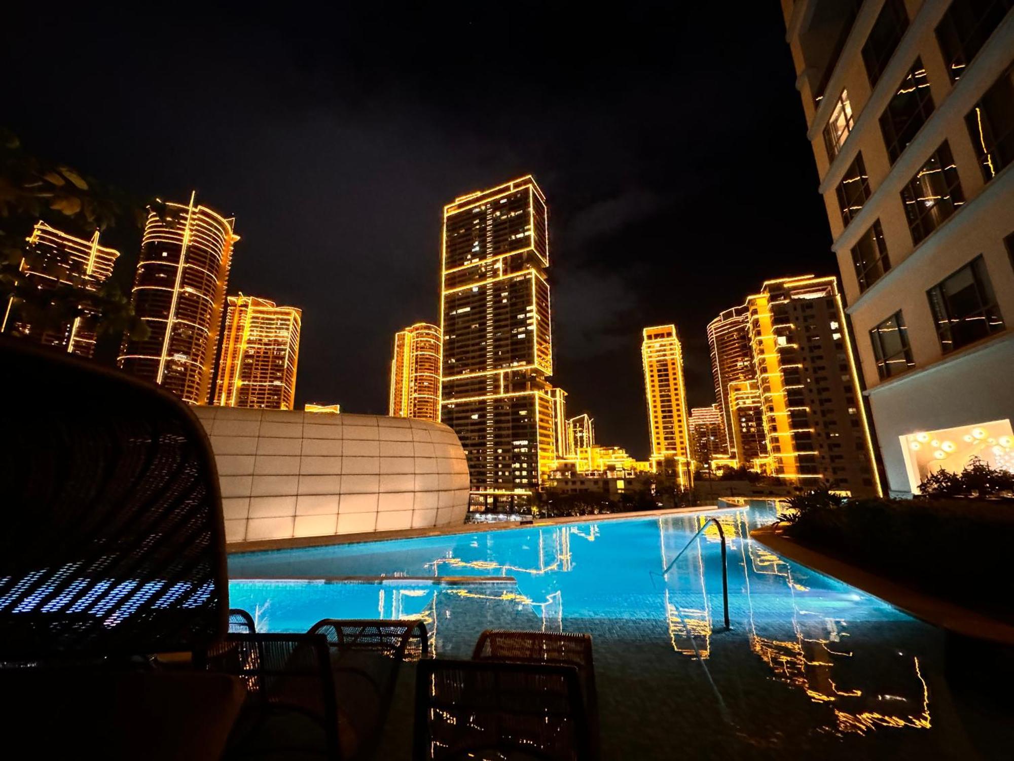 Luxxe Interior Design Condo - Novotel Residences At Acqua Private Residences 曼达卢永 外观 照片
